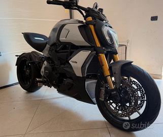 Ducati Diavel 1260S 1260 s con 5000km