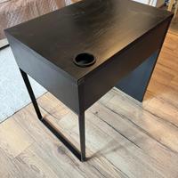 Scrivania nera Ikea