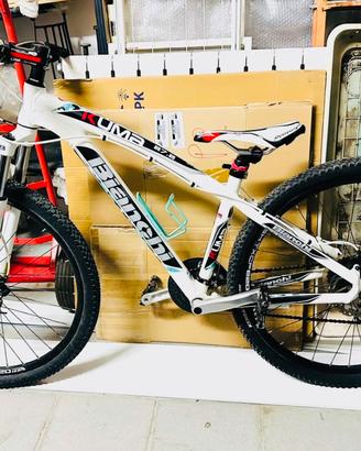Bicicletta  kuma 27.2 Bianchi Alluminio