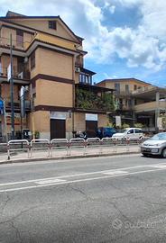 Locale commerciale ristrutturato