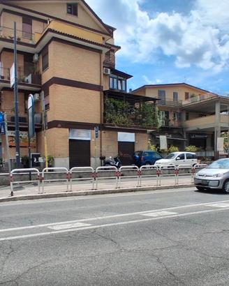 Locale commerciale ristrutturato