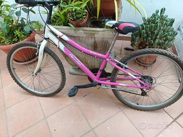 bicicletta per ragazza 