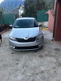 Ricambi Skoda Rapid: fari, paraurti, radiatori