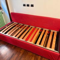 Divano Letto in tessuto rosso
