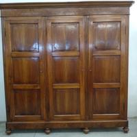 Mobili di varie epoche e stili ultimi pezzi stok