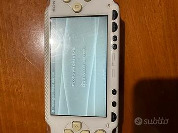 PSP   SERIE 1000 WHITE