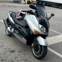 Tmax 500 2005