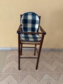 Seggiolone in legno