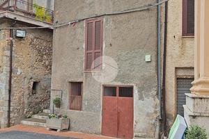 3 LOCALI A MOROLO
