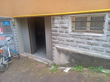 AUTORIMESSA MULTIUSO 52 mq con Acqua e Luce