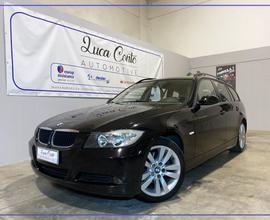 BMW 318d cat Touring Futura -Pelle+Garanzia12m-