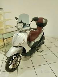 piaggio 350 anno2017