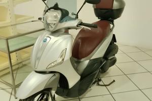piaggio 350 anno2017