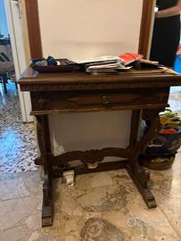 mobiletto in legno