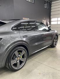 Cayenne 2021 E Hybrid Coupè