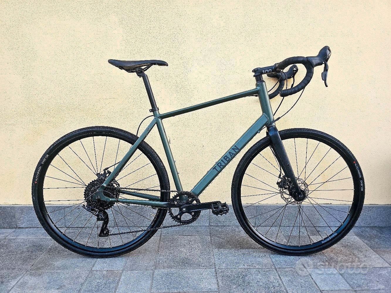 Triban Bici Gravel Disponibile Triban GRVL 120 Gravel Biciclette