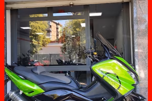 Yamaha t-max 530 passaggio inclusopermuterate