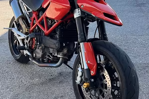 Ducati Hypermotard 1100 Evo