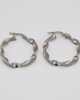 Orecchini a cerchio in oro bianco 18 kt  A.13