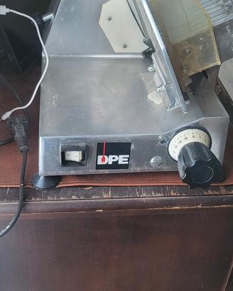 Affettatrice elettrica