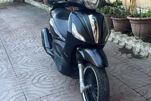 Piaggio Beverly 300 Police