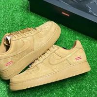 Supreme x NK Air Force 1 color grano, taglia 45