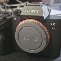Sony A7R III (A)