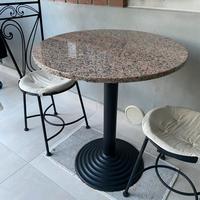 Tavolino  in marmo e base  in ferro