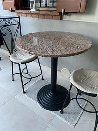 Tavolino  in marmo e base  in ferro