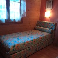  2 letti singoli completi di materassi come d