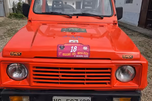 Auto Storica Land Rover Santana Suzuki