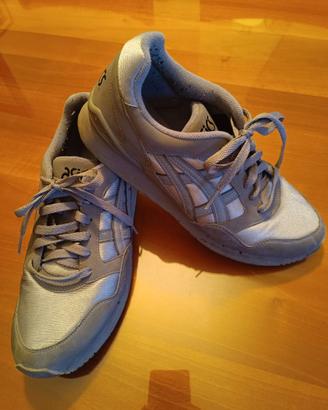 Scarpe Asics grige