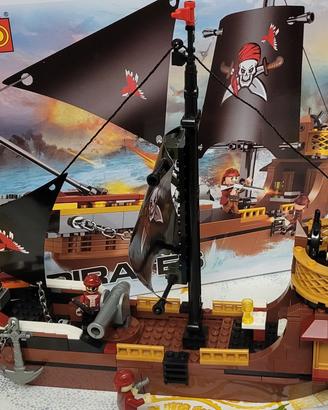 Nave dei Pirati mattoncini ( no Lego Creator ) 