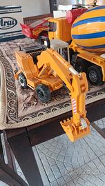 Escavatore gommato Liebherr BRUDER