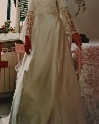 Abito sposa color avorio in seta