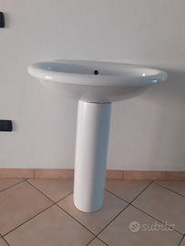 lavandino con colonna 