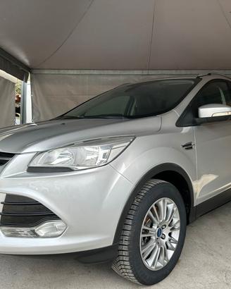 Ford Kuga 2.0 TDCI 140 CV 4WD Titanium