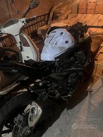 Kawasaki z 800