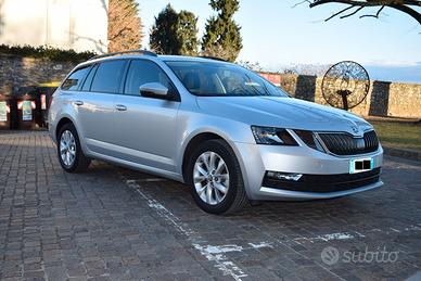 Skoda Octavia Executive 1.6TDI 85kW cerchi 18"