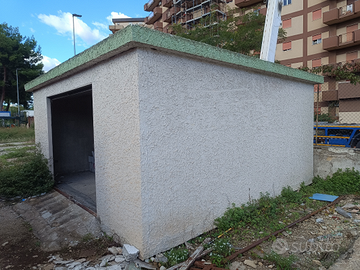 Box prefabbricato 25 mq con saracinesca