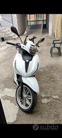 Piaggio Beverly 300 - 2022