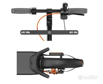 Indicatori di direzione per monopattini elettrici