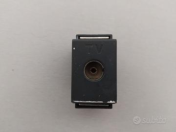 PULSANTE TV BTICINO NERO 4662