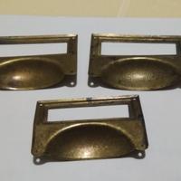 3maniglie nuove  stile antico per vecchi mobili