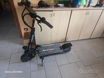 monopattino elettrico 