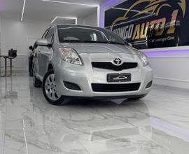 Toyota Yaris 1.0 5 porte Luxury pack Full Opt