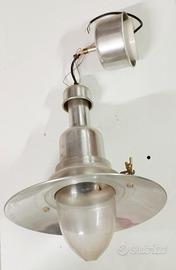 lampada tipo industriale