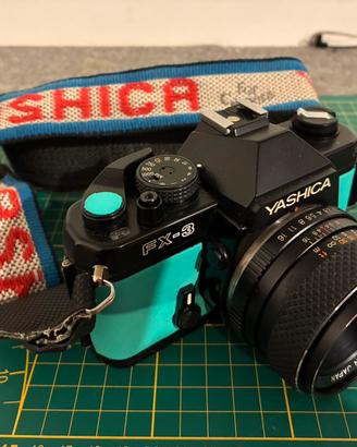 Yashica FX-3 FX3 corredo con 4 obbiettivi