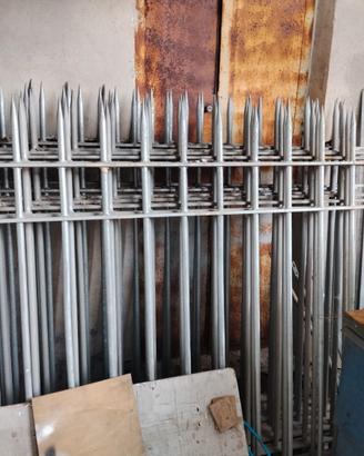 recinzione ringhiera inferriata