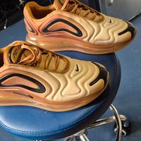 Nike 720 deserto oro